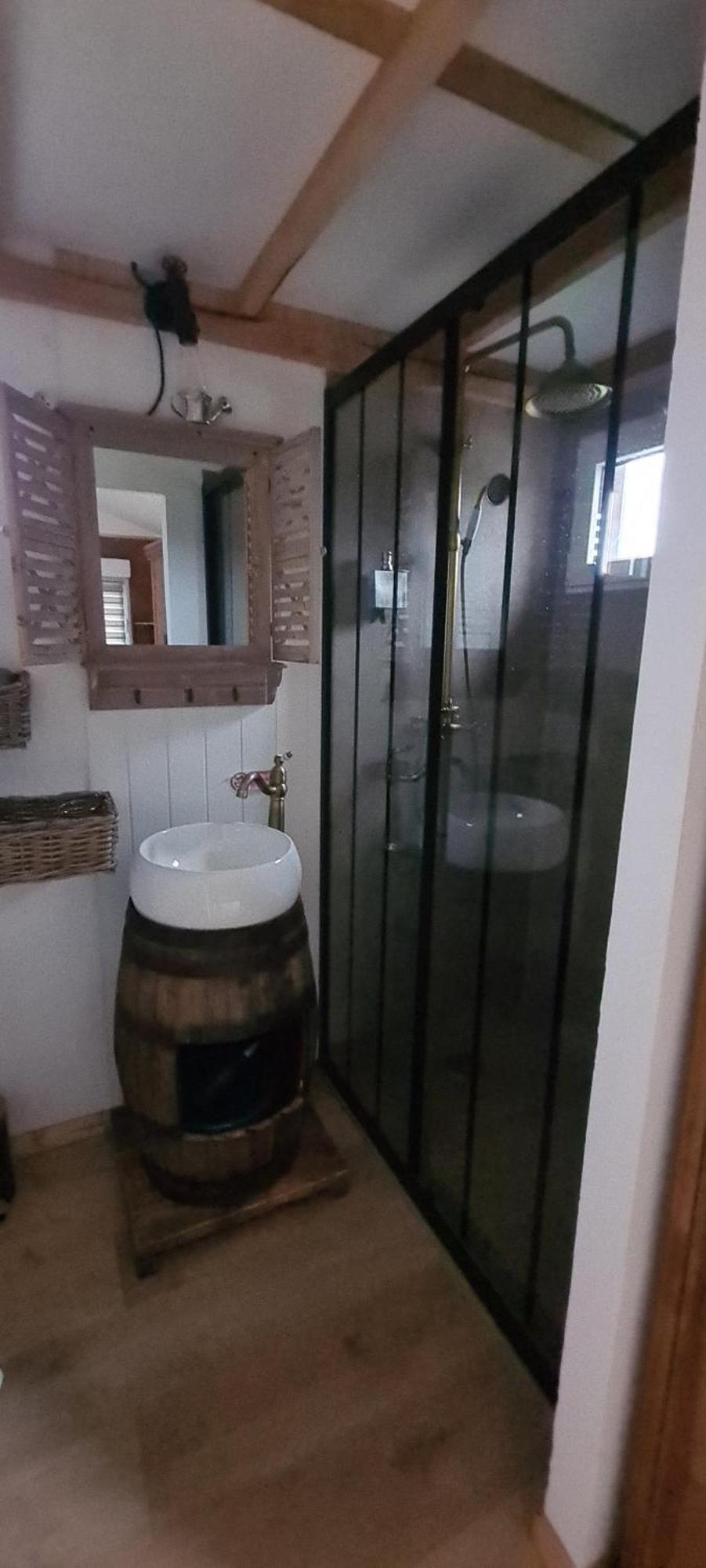 Les Milles Bottes Et Ses Roulottes Villa Encausse-les-Thermes ภายนอก รูปภาพ